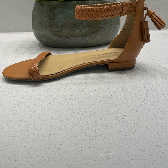 Talbots Camel Sandals - Picture 4 of 6